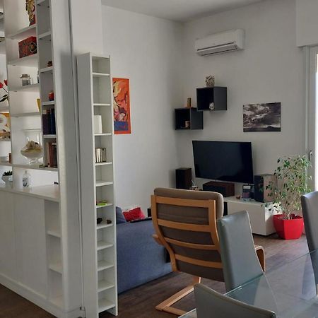 パレルモLa Terrazza Sul Castelloアパートメント エクステリア 写真