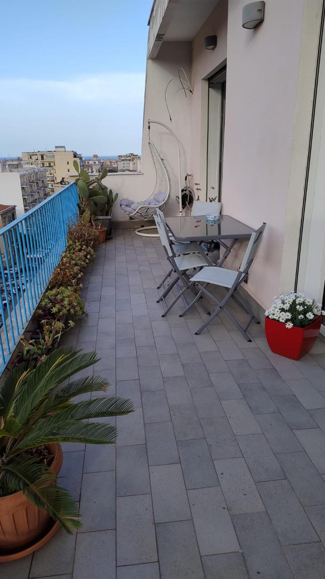 パレルモLa Terrazza Sul Castelloアパートメント エクステリア 写真